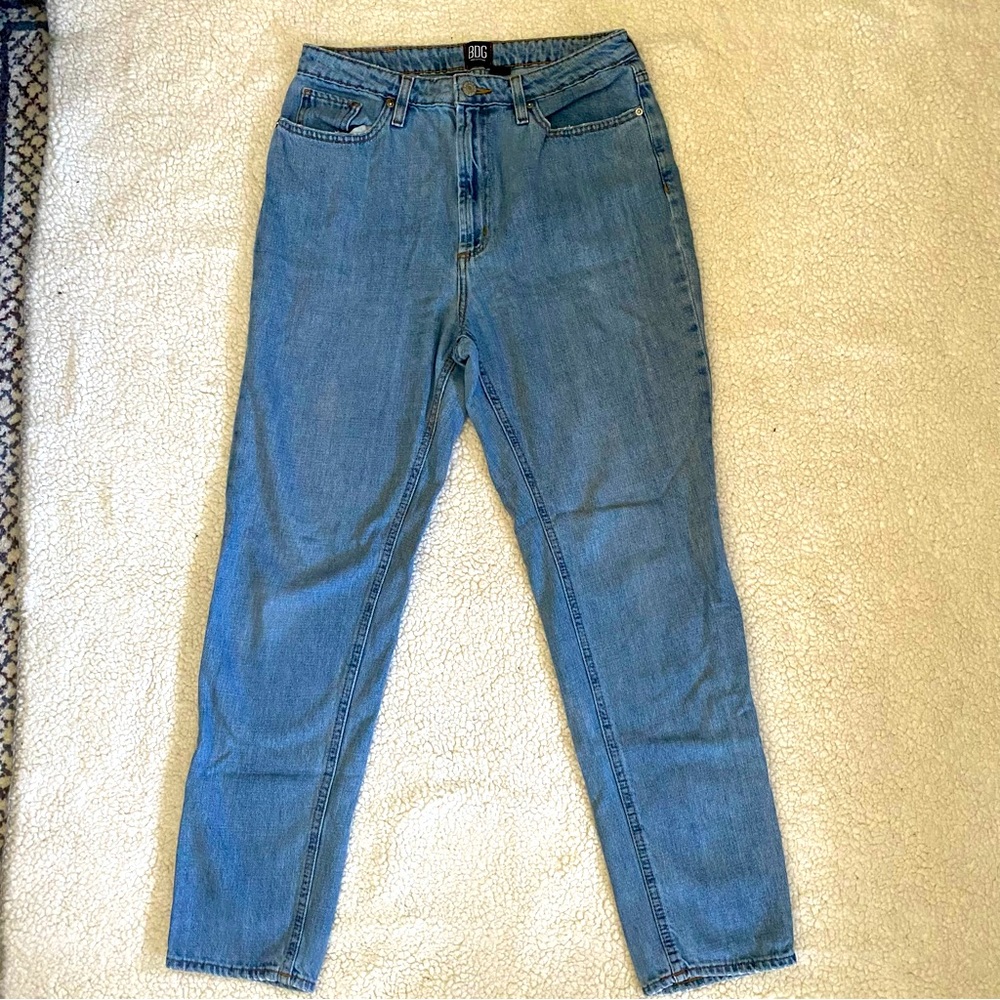 BDG high rise mom  denim jeans